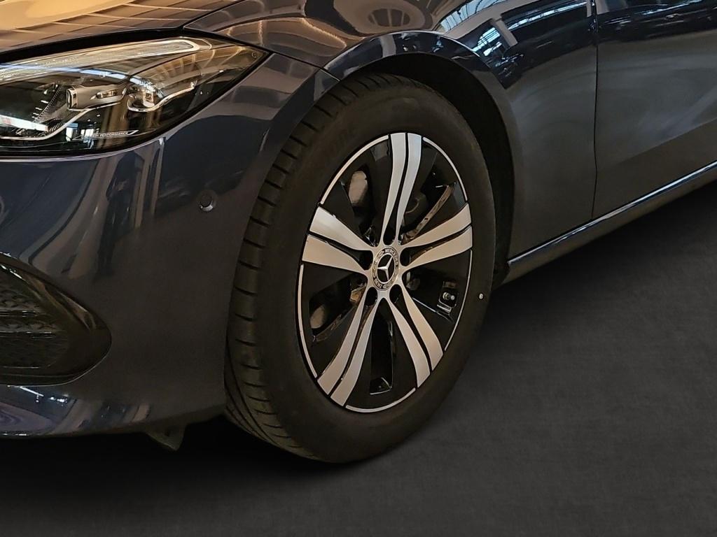 Mercedes-Benz C 200 AVANTGARDE Sedan