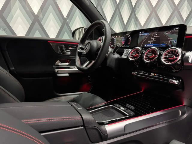 Mercedes-Benz GLB 180 AMG Line