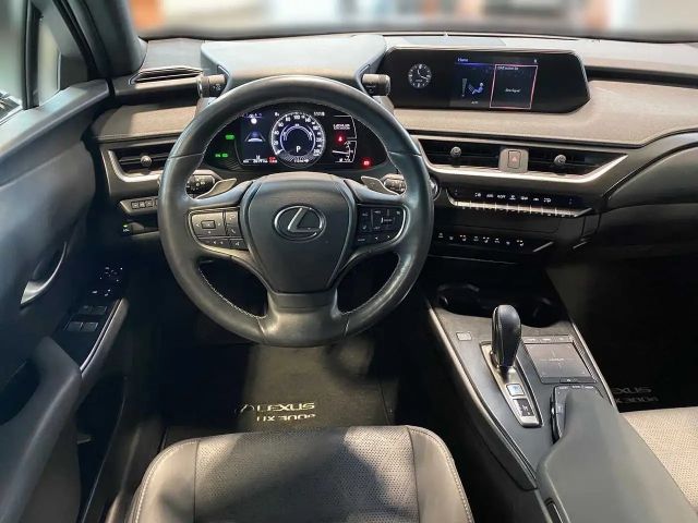 Lexus UX Executive Line
