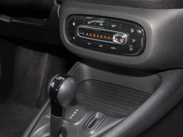 Smart EQ fortwo EQ  SHZ KlimaA LM PDC AUT