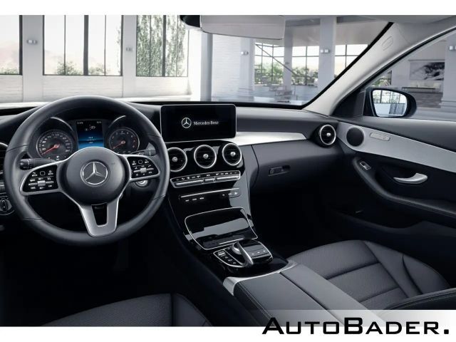 Mercedes-Benz C 180 AVANTGARDE Sedan