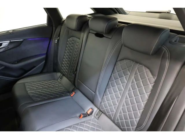 Audi S4 Avant Quattro