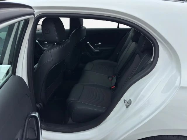 Mercedes-Benz A 220 4MATIC Progressive