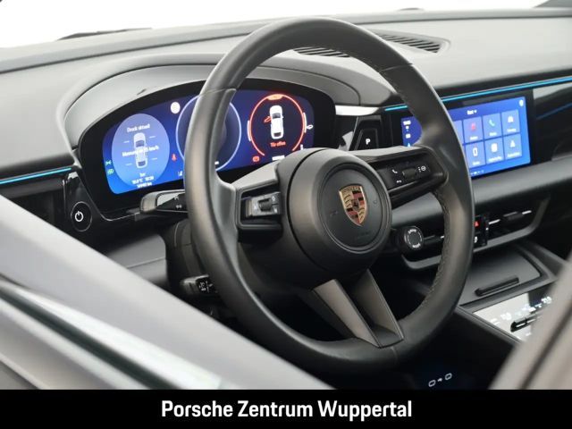 Porsche Macan 4