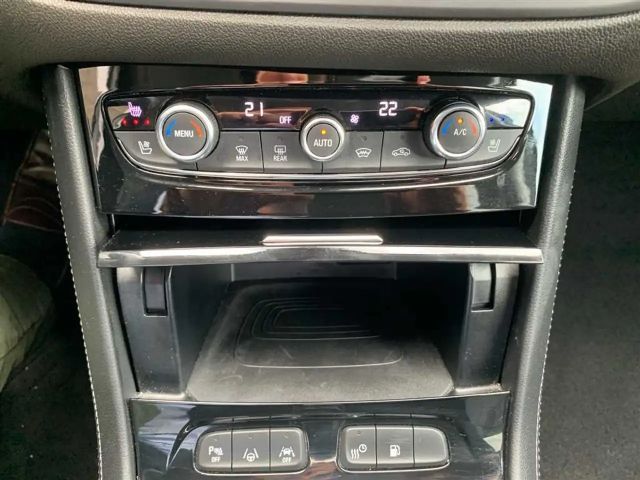 Opel Grandland X 1.6 Turbo Hybrid Ultimate