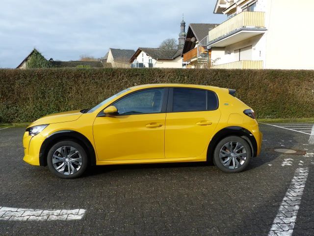 Peugeot E-208 Active Pack