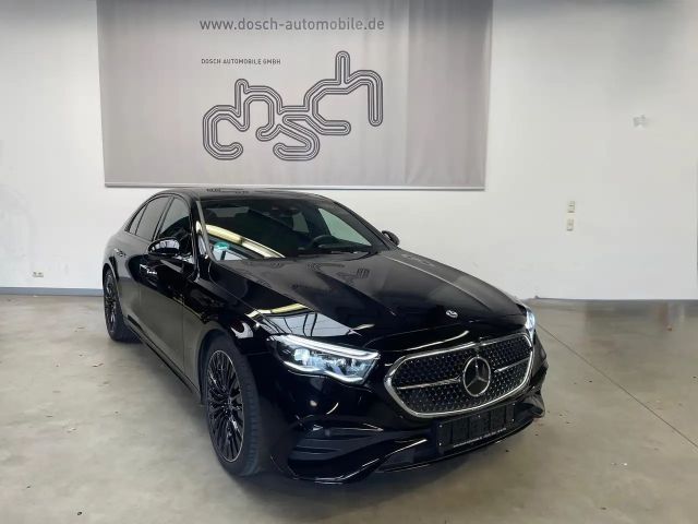 Mercedes-Benz E 200 AMG Line Sedan