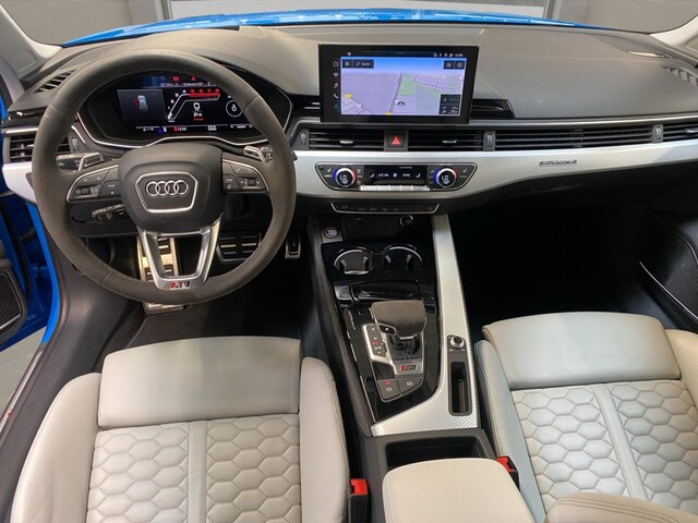 Audi RS4 Avant Quattro