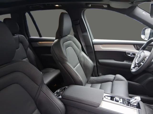 Volvo XC90 AWD Plus T8