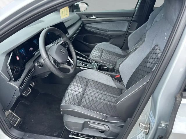 Volkswagen Golf R-Line Variant