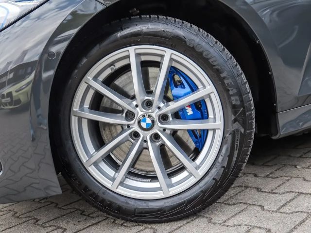 BMW 330 330d M-Sport Touring