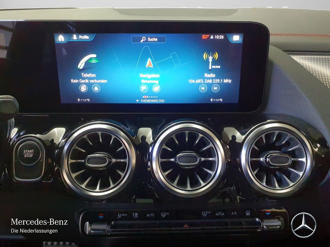 Mercedes-Benz EQA 300 4MATIC