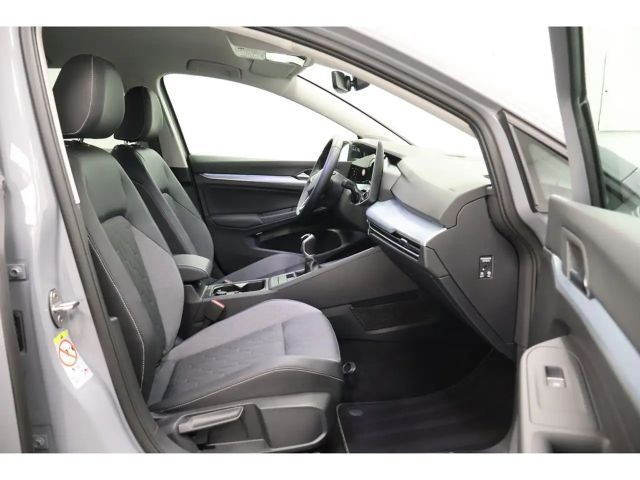 Volkswagen Golf 1.5 TSI Golf VIII