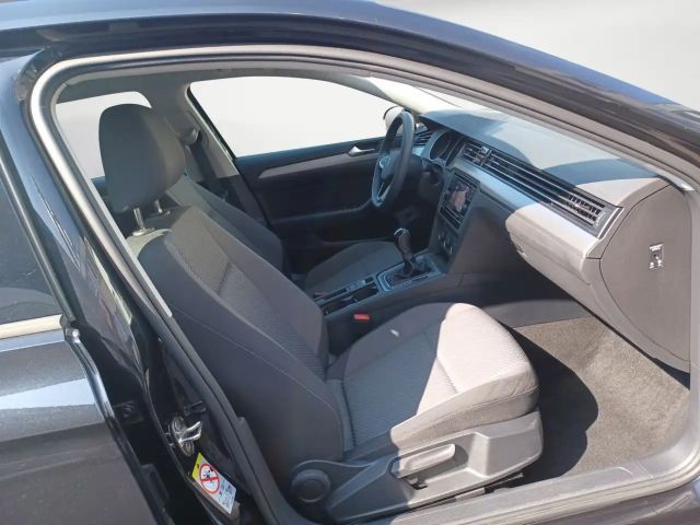 Volkswagen Passat 1.5 TSI Variant