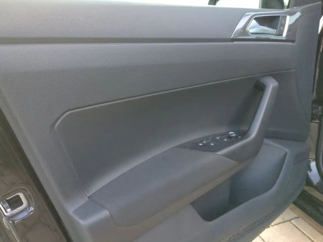 Volkswagen Polo 1.0 TSI DSG Style