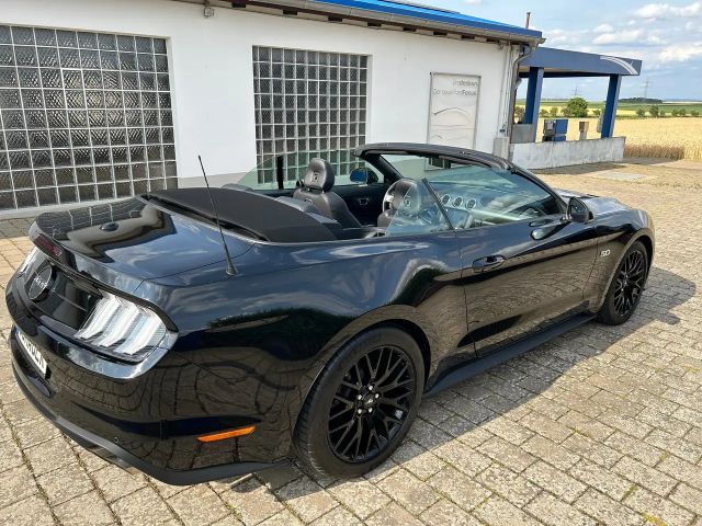 Ford Mustang Convertible GT 5.0 V8