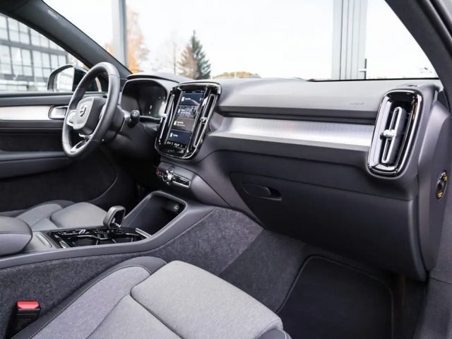 Volvo XC40 Dark Plus