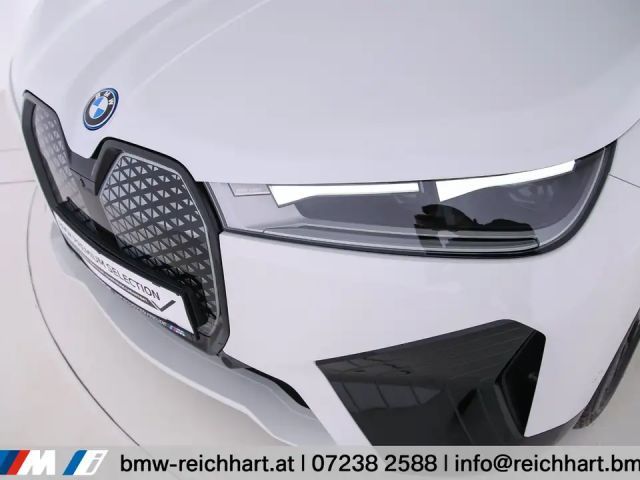BMW iX xDrive40