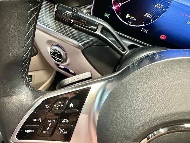 Mercedes-Benz C 200 Sedan