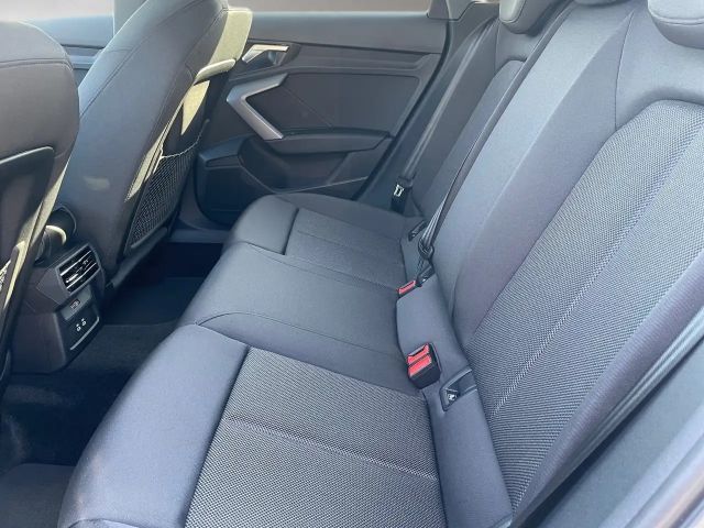 Audi A3 30 TFSI Sedan