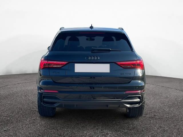 Audi Q3 S-Line S-Tronic