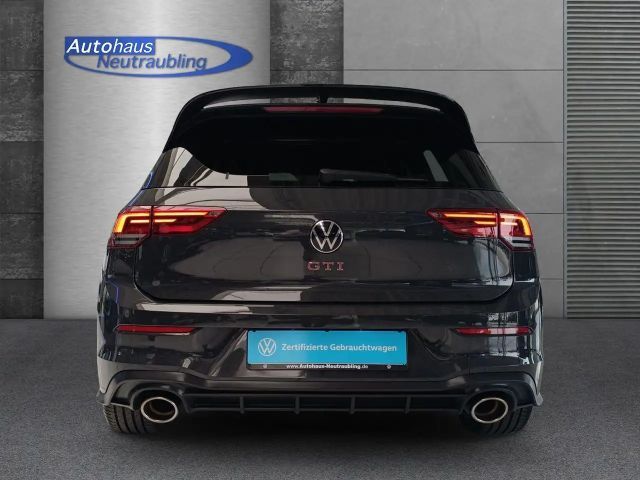 Volkswagen Golf 2.0 TSI DSG