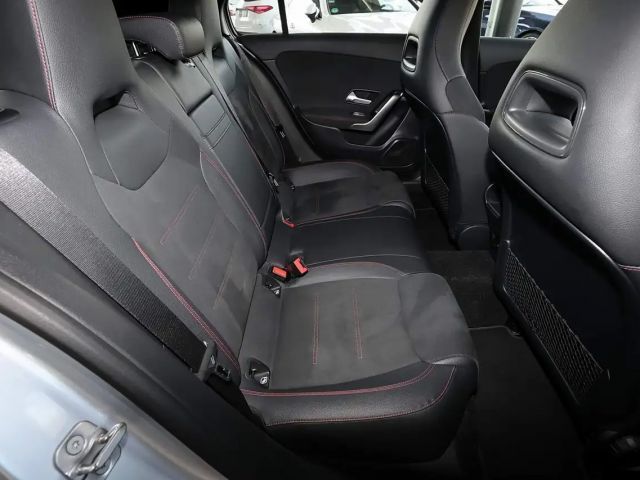 Mercedes-Benz A 250 A 250 e AMG Line