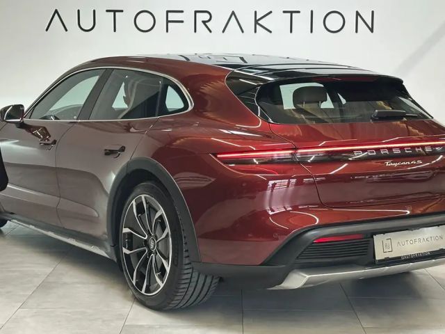 Porsche Taycan 4S Cross Turismo