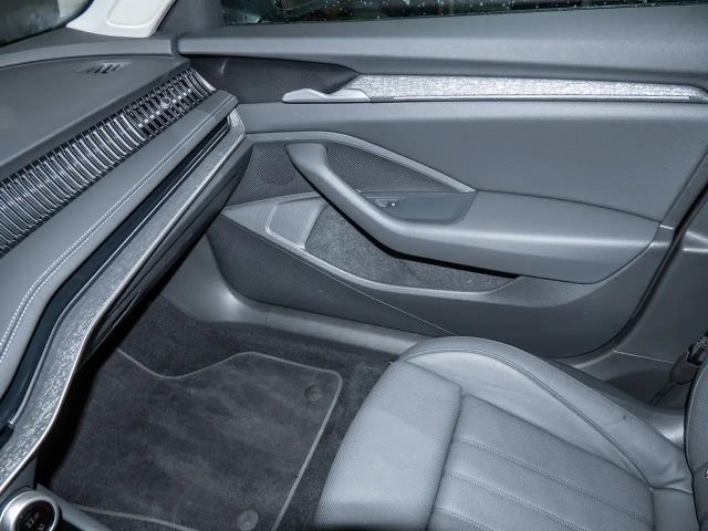 Skoda Superb 2.0 TDI Combi Selection