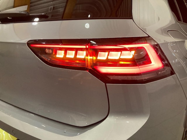 Volkswagen Golf 2.0 TSI Golf VIII