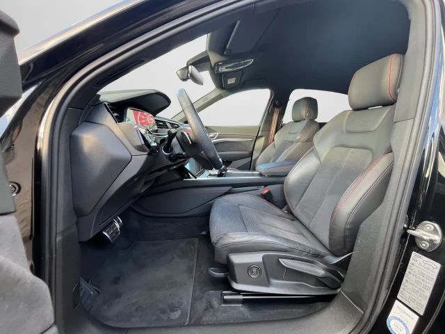 Audi Q8 e-tron 55 S-Line