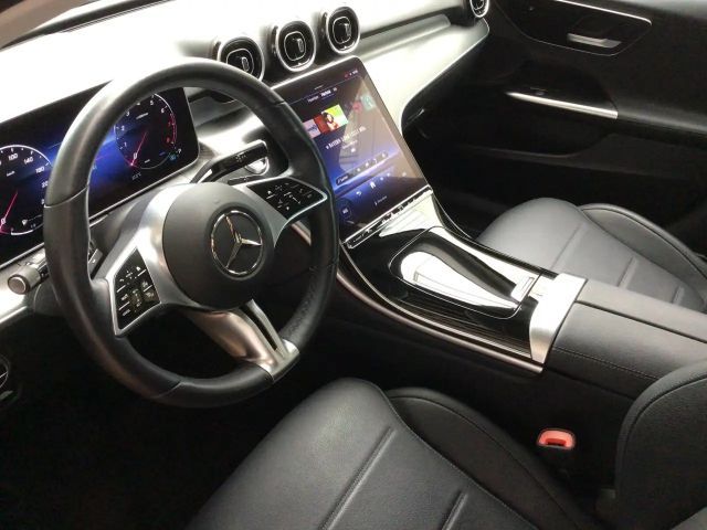 Mercedes-Benz C 200 AVANTGARDE Sedan