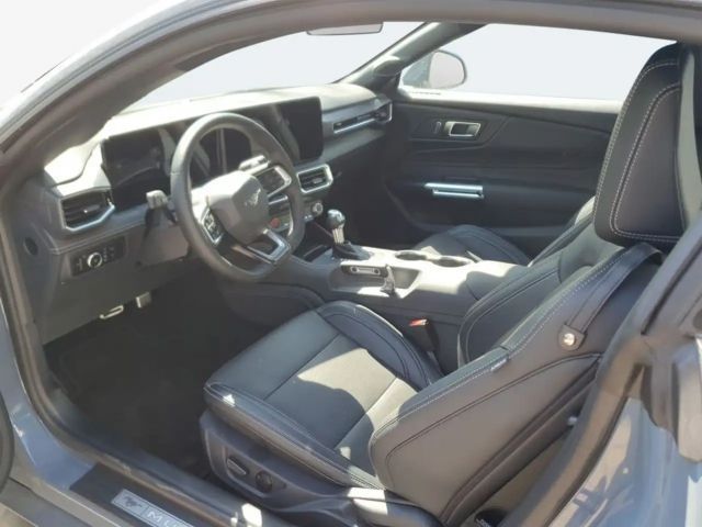 Ford Mustang Fastback GT 5.0 V8