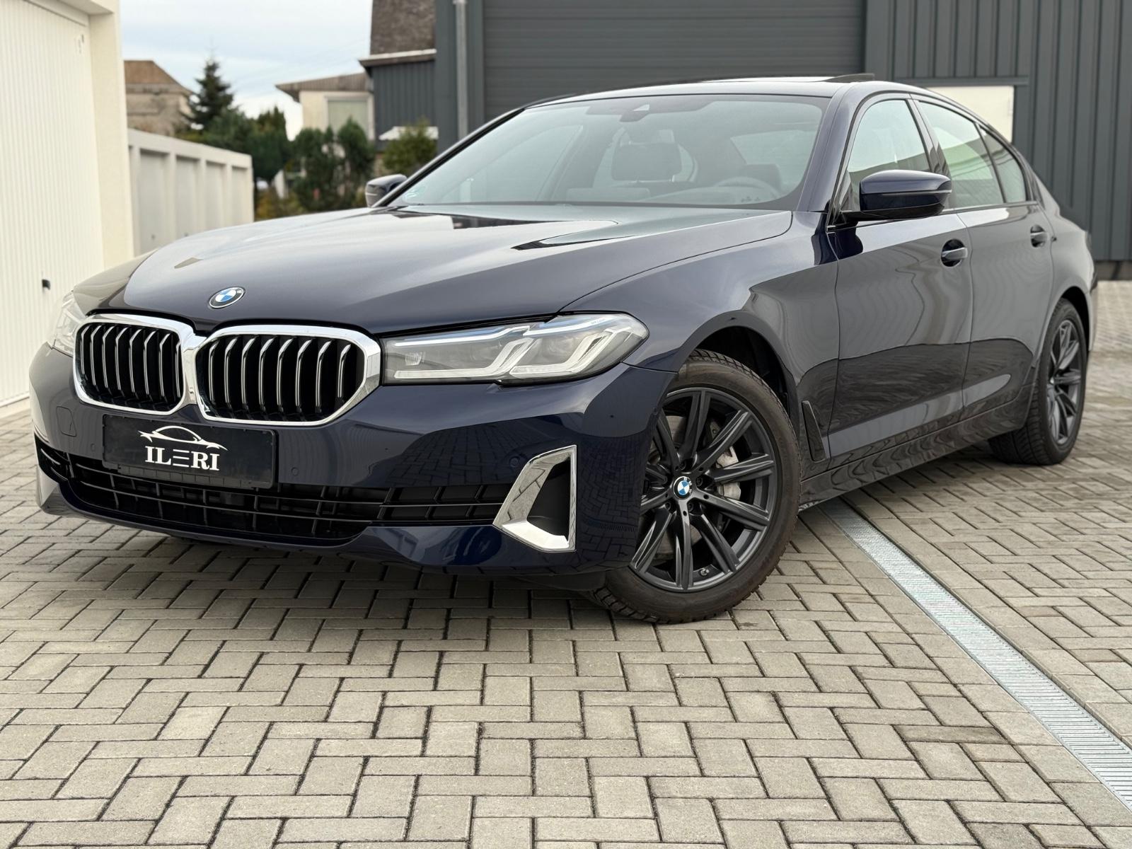 BMW 540 540i Luxury Line Sedan