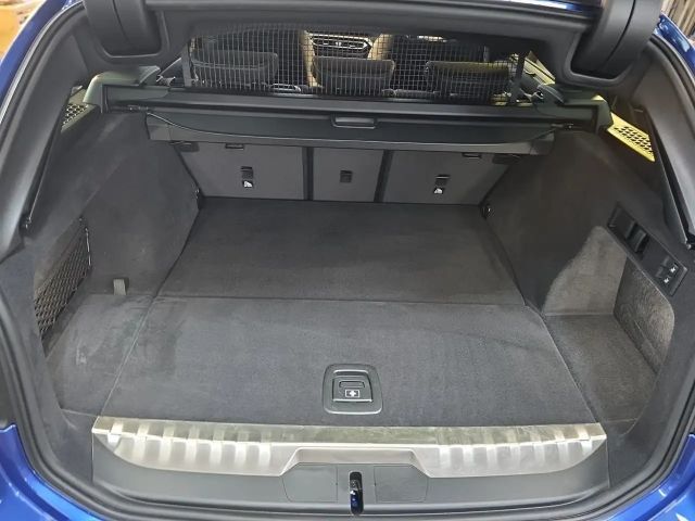 BMW 330 330e M-Sport Touring