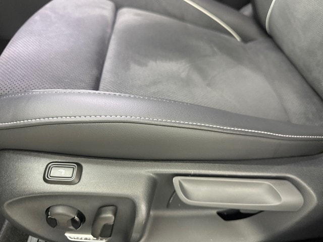 Volkswagen Passat 1.5 eTSI Business DSG Variant