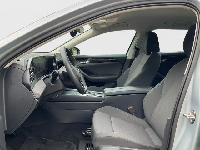 Volkswagen Passat 1.5 eTSI DSG Variant