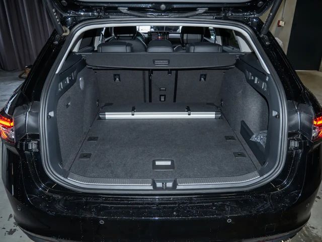 Skoda Superb 2.0 TDI Combi Selection