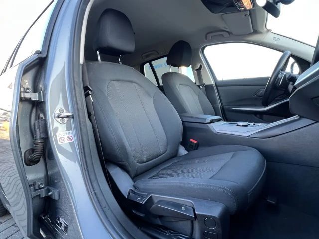 BMW 318 318d Touring