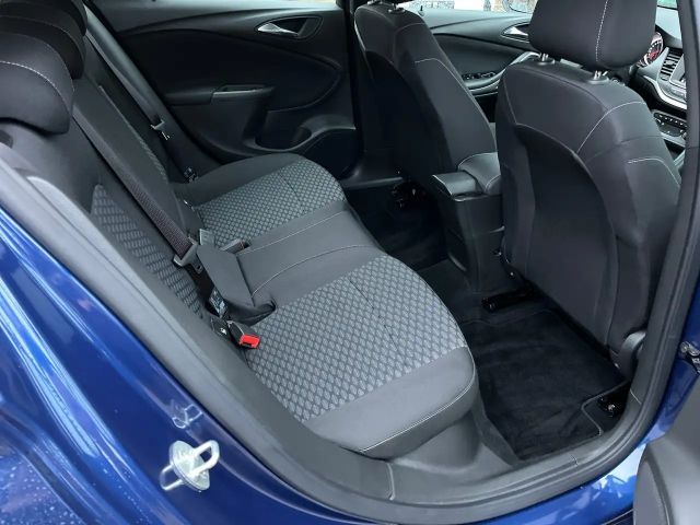 Opel Astra 1.2 Turbo Edition Turbo