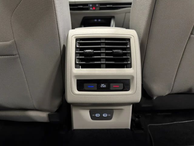 Volkswagen Golf 1.5 eTSI Golf VIII Life