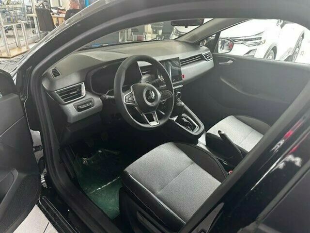 Mitsubishi Colt Plus Vorführwagen Allwetterreifen