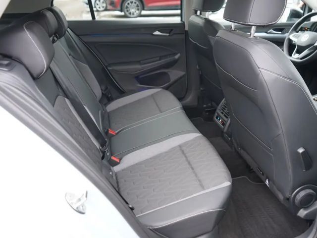 Volkswagen Golf 1.5 eTSI Golf VIII