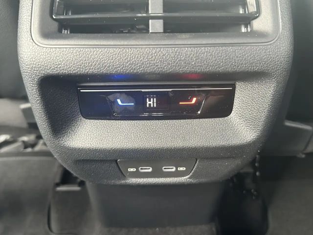 Volkswagen Tiguan 1.5 eTSI DSG