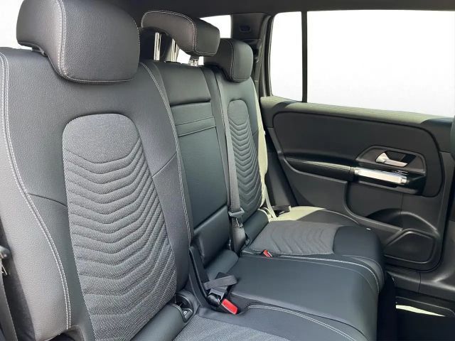 Mercedes-Benz GLB 200 Night*SHZ*AHK*Carplay*GUARD360°*Keyless*