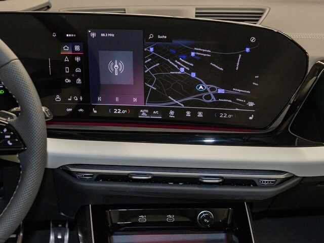 Audi A6 Avant Quattro S-Tronic