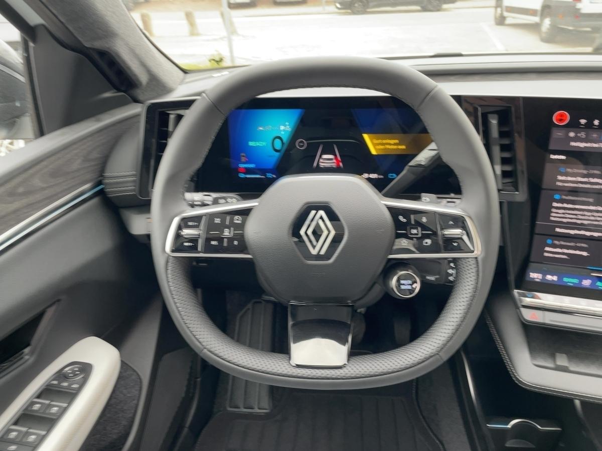 Renault Scenic E-Tech Iconic