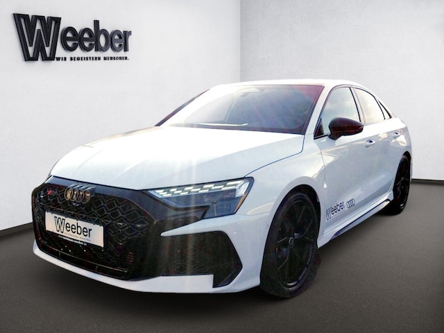 Audi RS3 Quattro S-Tronic Sedan
