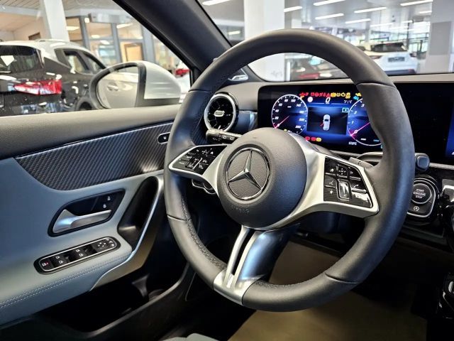 Mercedes-Benz A 200 Progressive