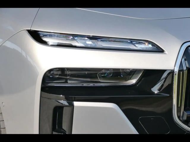 BMW 750 M-Sport Sedan xDrive